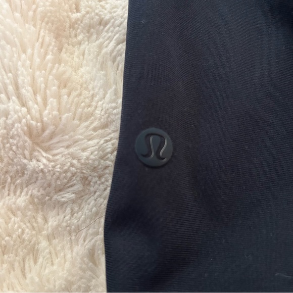 Lululemon Short - Picture 3 of 5